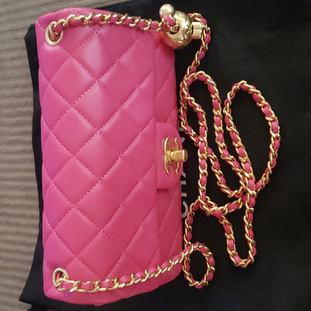 Beautiful all leather, tribute bag,, BNWT, Pink purse.